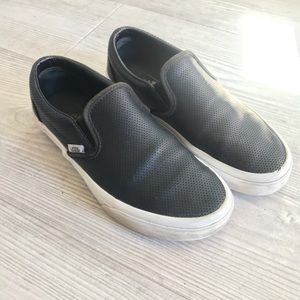 Women’s Black Vans flat
